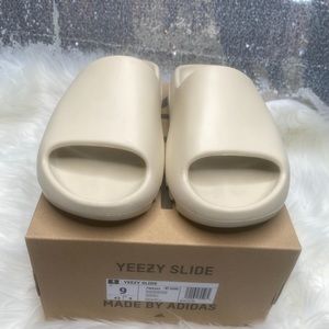 Yeezy Slide Size US Male 9 in BONE